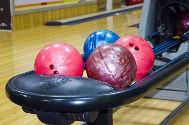 bowling topları
