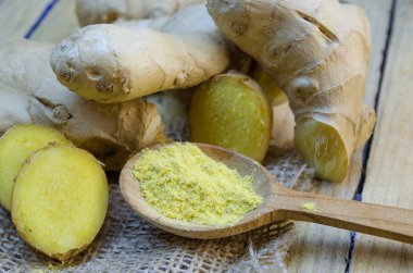 taze zencefil kökü