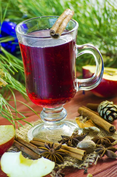 Spicy Christmas drink — Stock Photo, Image