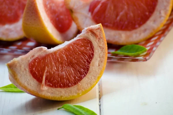 Toranja madura em fatias — Fotografia de Stock