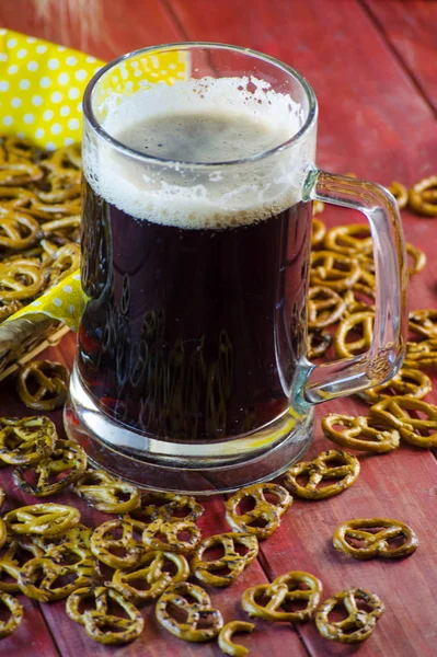 Pint dunkles Bier — Stockfoto