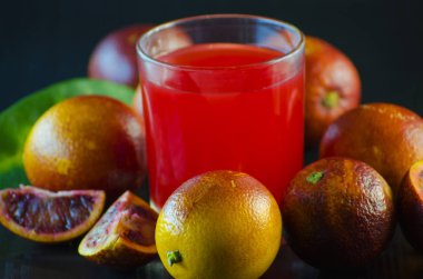 Sicilyalı portakal suyu