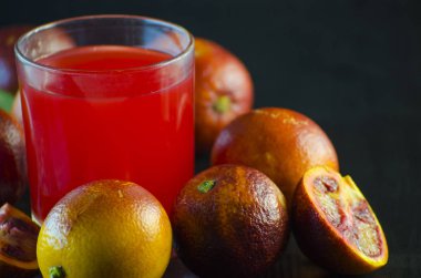 Sicilyalı portakal suyu