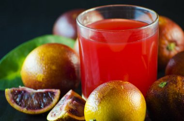 Sicilyalı portakal suyu