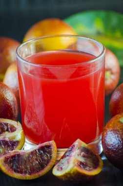 Sicilyalı portakal suyu