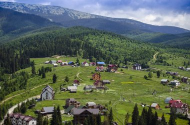 Popüler kayak merkezi Bukovel yaz