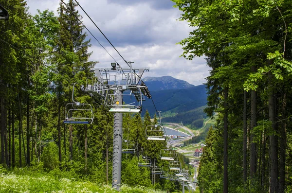 Popüler kayak merkezi Bukovel yaz