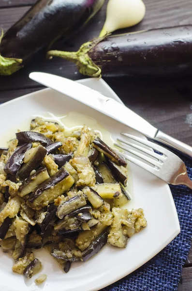 sarımsaklı kızarmış patlıcan