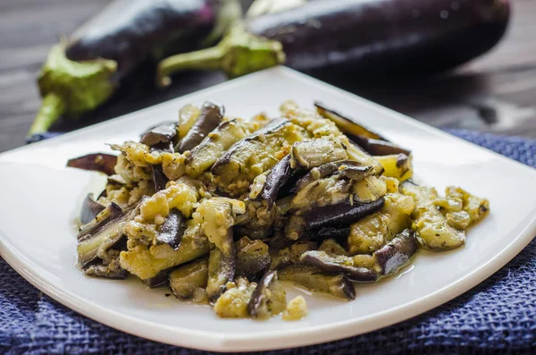 sarımsaklı kızarmış patlıcan