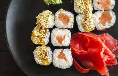 suşi mackey bir tepside