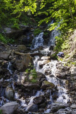 Karpatlar küçük, güzel şelale