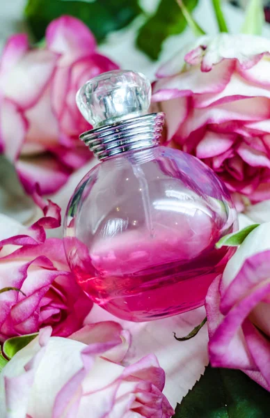 Floral female perfume — Stock Photo, Image