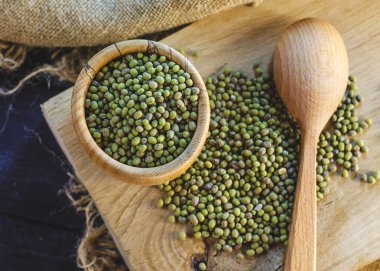 kabuğu çıkarılmış tane mung fasulye