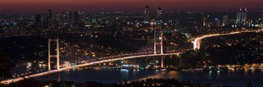 Geceleri Boğaz Köprüsü
