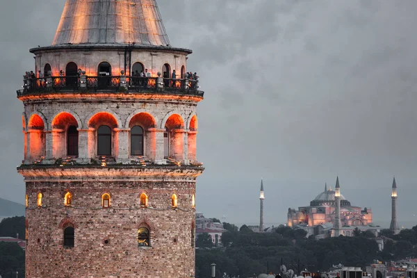 İstanbul 'daki Galata Kulesi — Stok fotoğraf