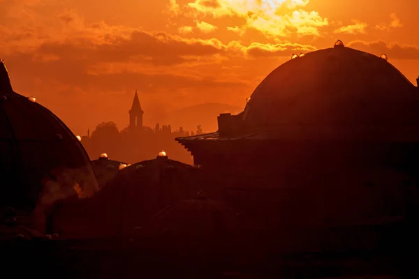 Istana Topkapi saat fajar. — Stok Foto