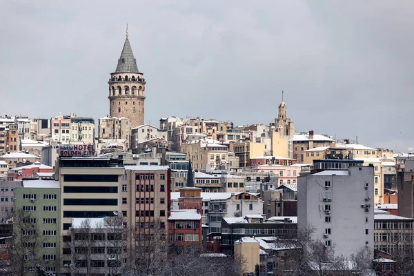 Galatatatatornet i Istanbul, Turkiet. — Stockfoto