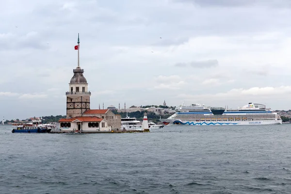 Mädchenturm in Istanbul — Stockfoto