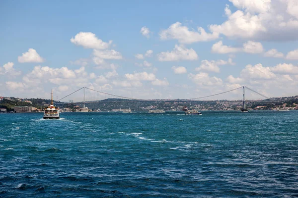 15 juli martyrer - Bosphorus bridge — Stockfoto