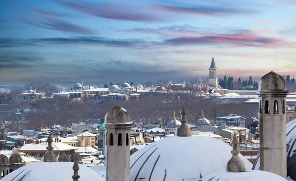 托普卡帕宫在冬天 — 图库照片