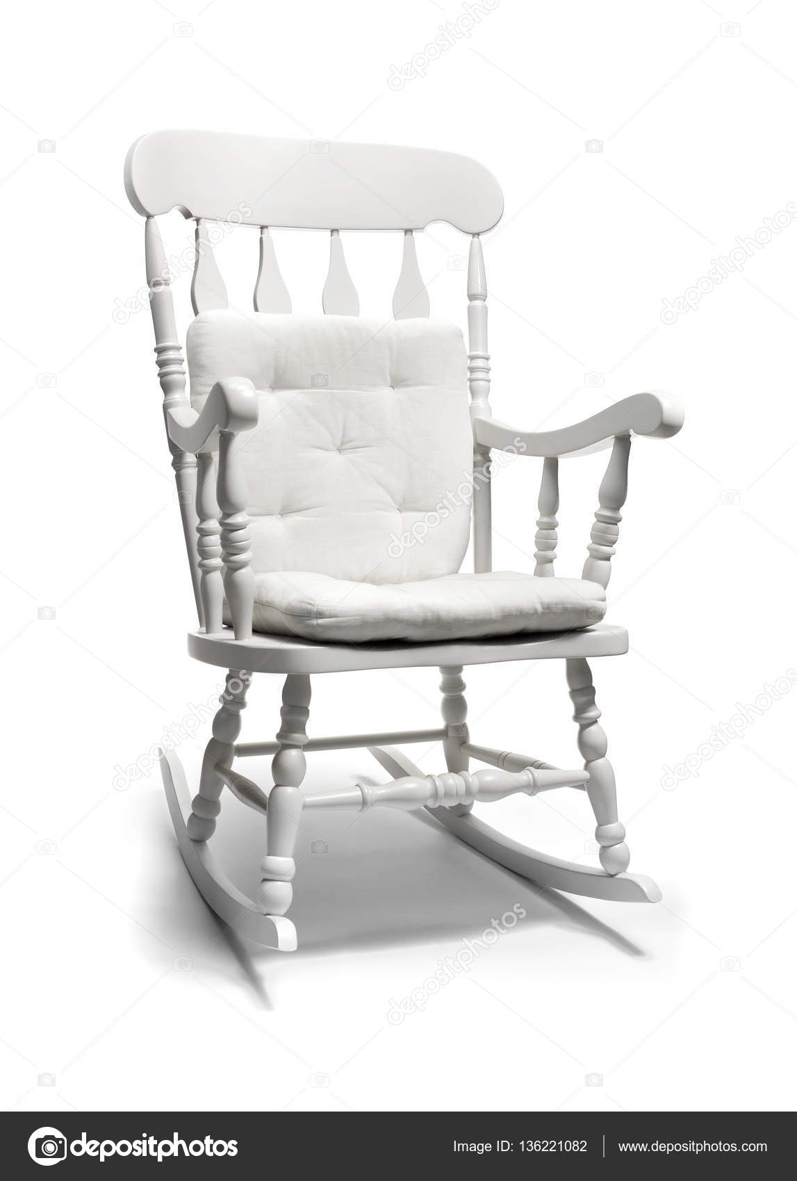 Beyaz sallanan sandalye — Stok Foto © Koraysa 136221082