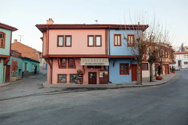 Velhas casas de madeira tradicionais — Fotografia de Stock