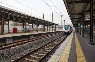 Istanbul ile Ankara arasındaki hızlı tren