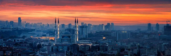 Ankara och Kocatepe Mosque — Stockfoto