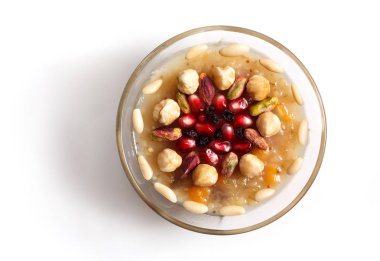 Geleneksel Nuh'un puding