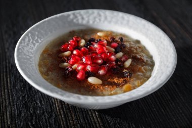 Geleneksel Türk tatlısı Aşure - Noah'ın puding