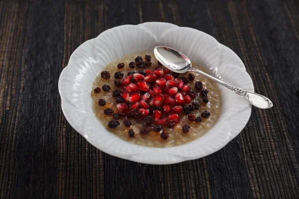 Geleneksel Türk tatlısı Aşure