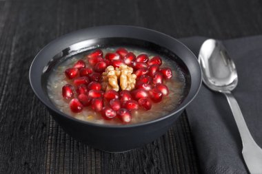 Geleneksel Türk tatlısı Aşure