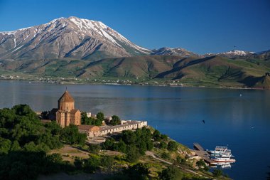 Akdamar Adası, Türkiye 'nin doğusu