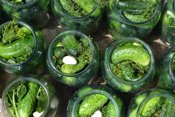 Ízletes Egészséges Házi Készítésű Étel Természetes Uborka Üvegben Paprika Vízszintes — Stock Fotó