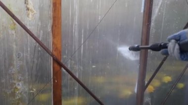 cam yıkamak için su jet