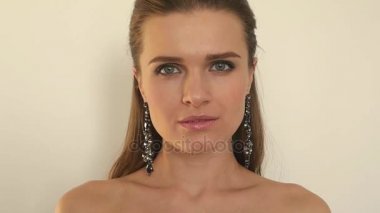 Çerçeve Hd uzak çekici gözlü güzel genç kız