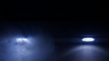 koyu mor ışık ampul, 1920 x 1080, ağır çekim, Hd hava girdap gibi kulüpleri yoğun duman nargile nefes