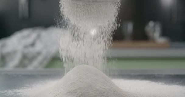 The flour is sifted through the sieve, making the dough, cooking pastry, baking preparations, 4k DCI 120fps Prores 422 HQ 10 bit — ストック動画