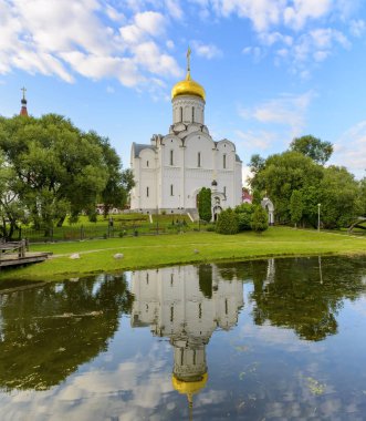 Kutsal Bakire Meryem Minsk 'in Kilisesi.