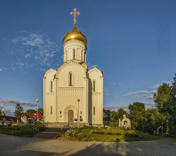 Храм Покрова Пресвятой Богородицы в Минске . — стоковое фото