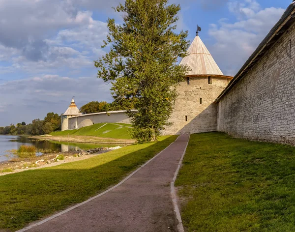 Pskov Krom (Kreml), Pszk történelmi és építészeti központja — Stock Fotó