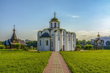 Antik Polotsk mimarisinin bir anıtı olan bildiri kilisesi. 