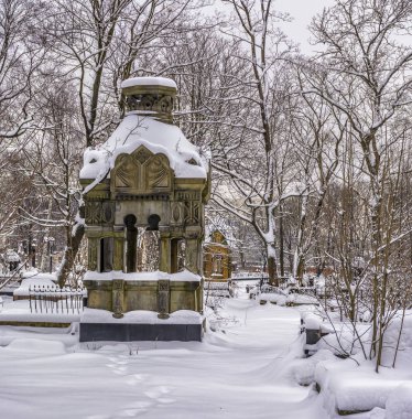  Nikolskoe cemetery is one of the three graveyards of the Alexan