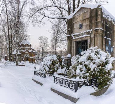  Nikolskoe cemetery is one of the three graveyards of the Alexan