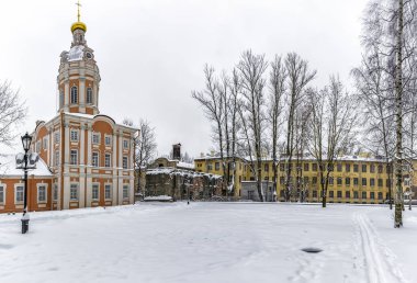  Library  tower of the Seminar building.