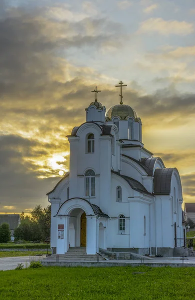 Église du Saint-Martyr Mercure de Smolensky pos . — Photo
