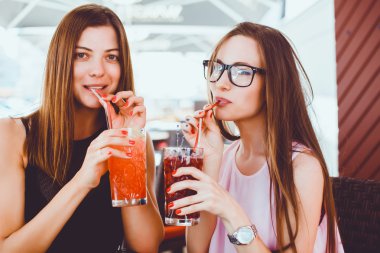 güzel kadın sokak poz