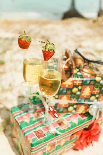 Gifts in beautiful and elegant packages — Stock Photo, Image