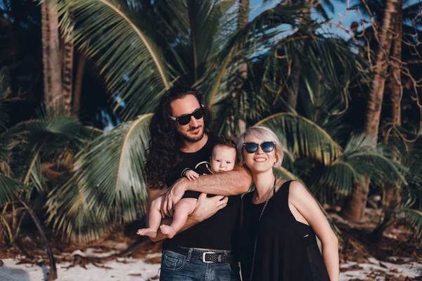 Retrato Família Jovem Mamãe Phather Crianças Bebê — Fotografia de Stock