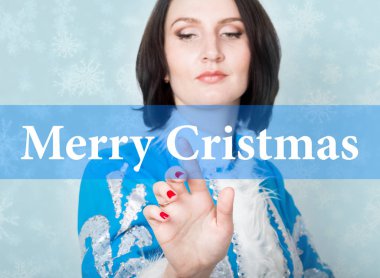 neşeli Noel sanal ekran üzerinde yazılı. Internet ve ağ kutlama teknoloji kavramı. Noel Tekdüzen presler düğmesini sanal ekranlarda kadında